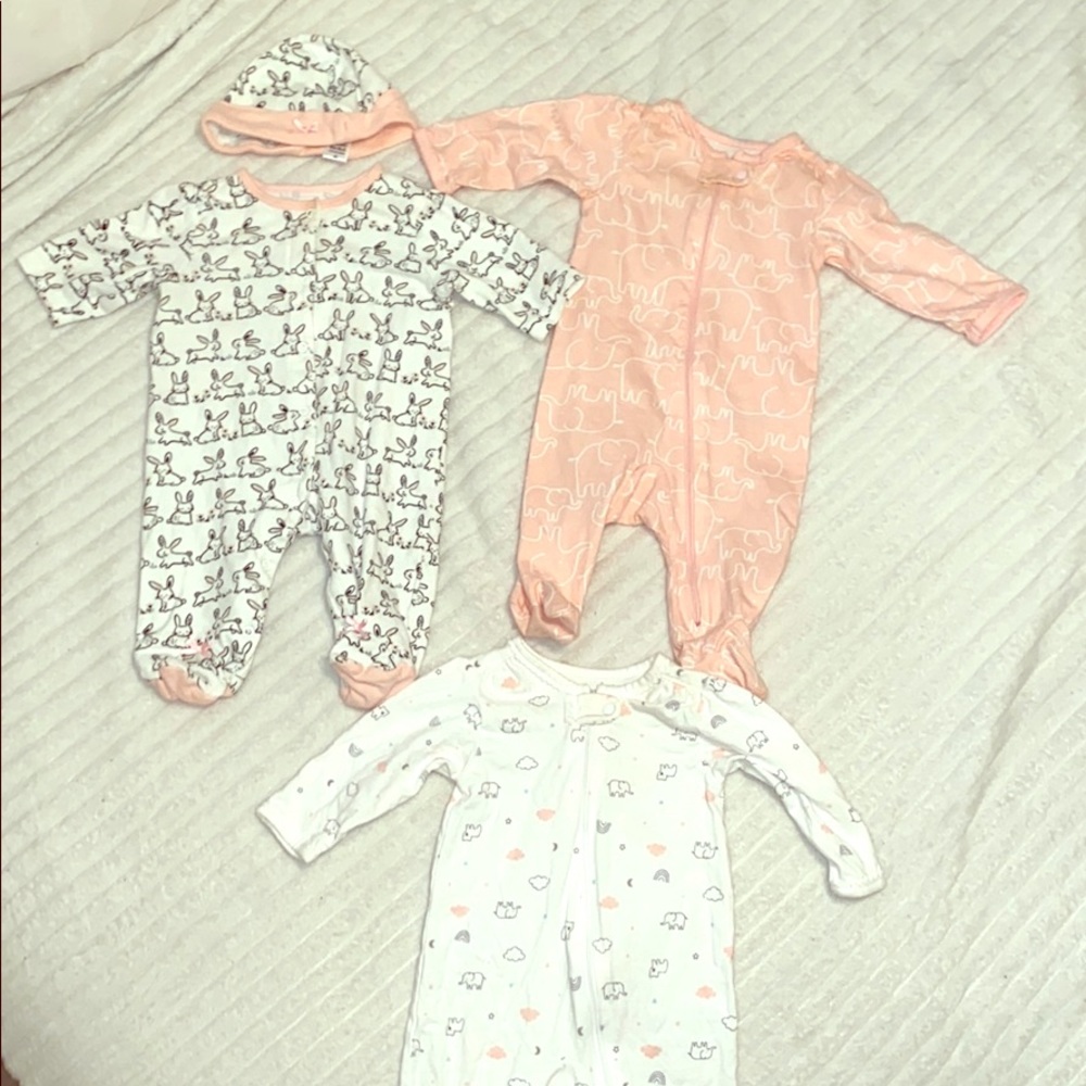 Long sleeve footsies- 3 for 1